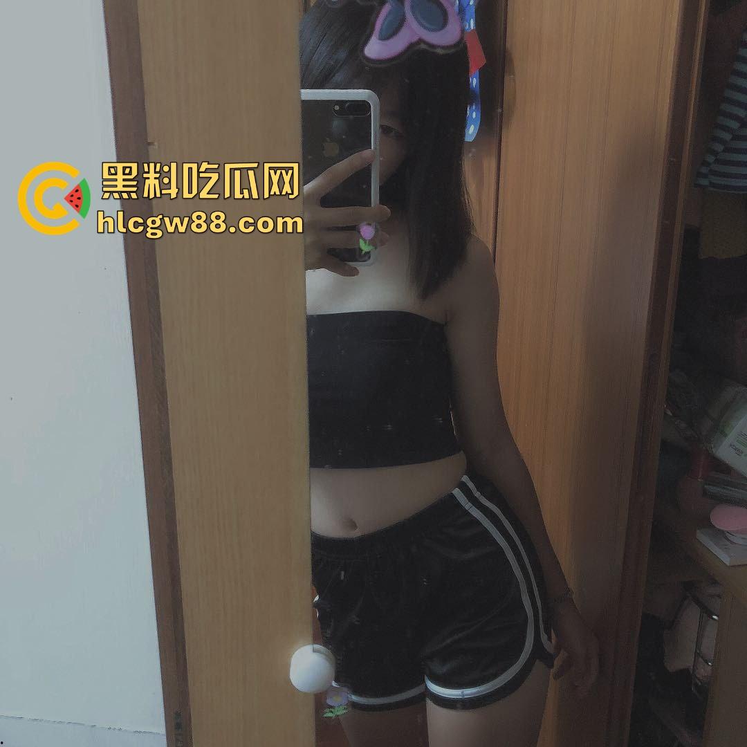 西安职业工程学院大一学妹【林婉婉】清纯反差母狗玩网络调教 自慰露脸视频被金主曝光泄露