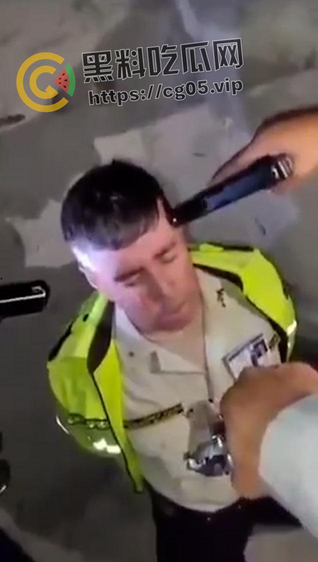 紧急!厄瓜多尔整个国家进入“国内武装冲突”状态,监狱沦陷 电视台绑架 当众火烧人 混乱不堪