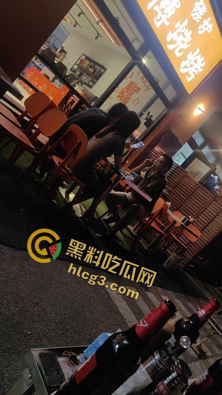 广州牵源文化公司领导跟下属女朋友勾搭在一起,表面是领导背后确跟下属的女朋友有一腿 ,领导不讲武德啊!