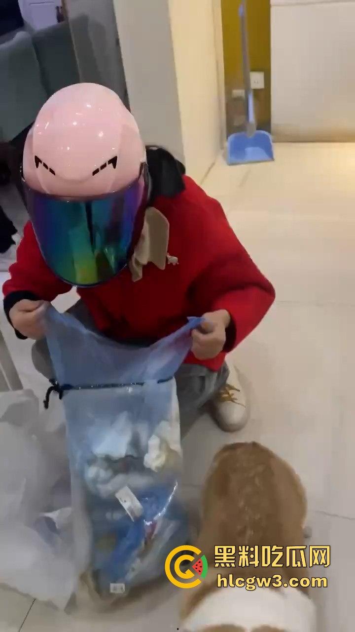 上万金戒指不翼而飞 原是保洁大妈顺手牵羊 对质录音曝光 这演技不得给大妈颁个奥斯卡嘛?