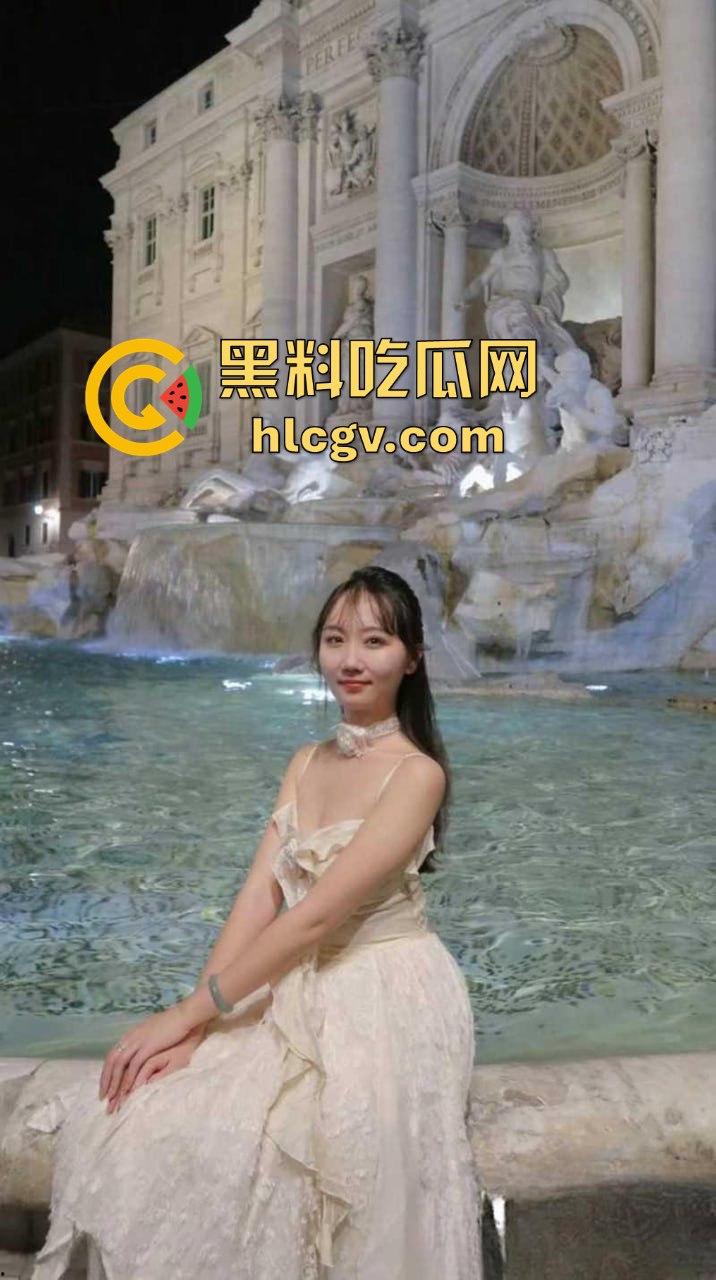 留法骚婊子『赵瑶金』被包养玩SM，肛门吞矿泉水瓶私拍泄露！这洋屌扩菊计划真是开了眼！