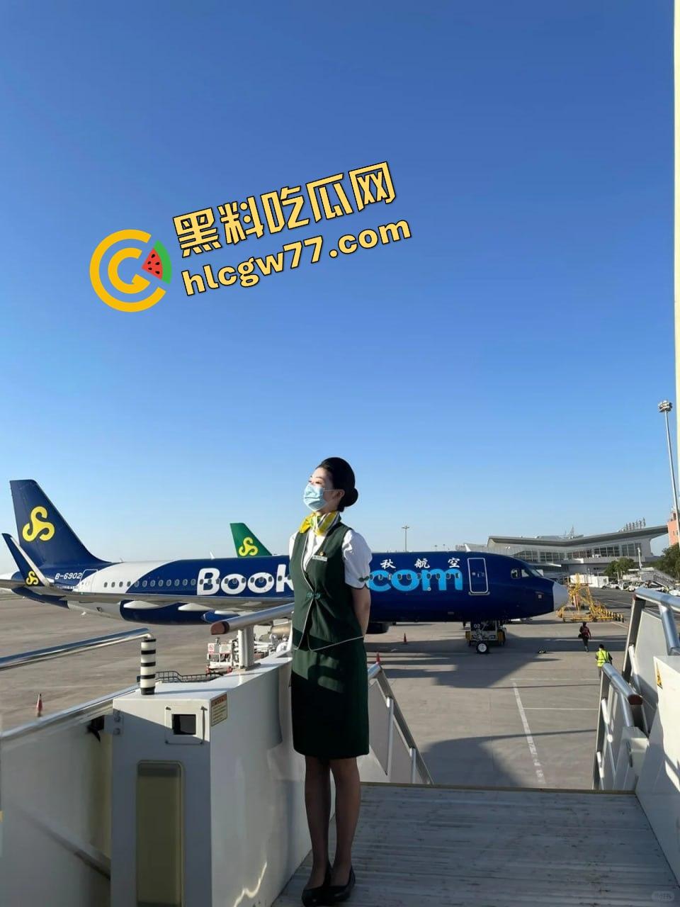 春秋航空空姐『白语』晴潜规则,制服开裆黑丝跪地爆操,骚到跳蛋狂震阴蒂爽到欲仙欲死!