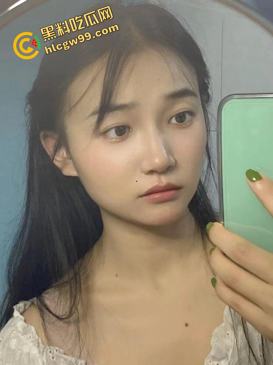 湖南理工大学反差骚鸡【岳琴】学业压力大约炮大哥，体验性爱满足欲望赚学费！独家曝光流出！