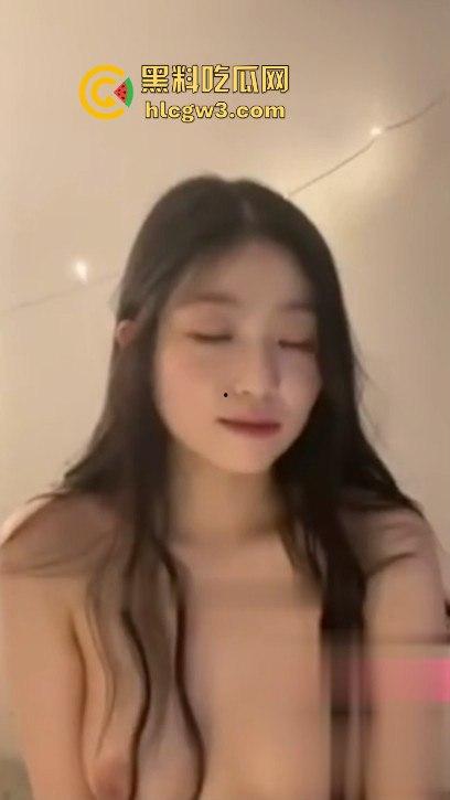 纯真女友竟是公共母狗 手机不雅视频泄密男友崩溃在线求助 该怎么办?