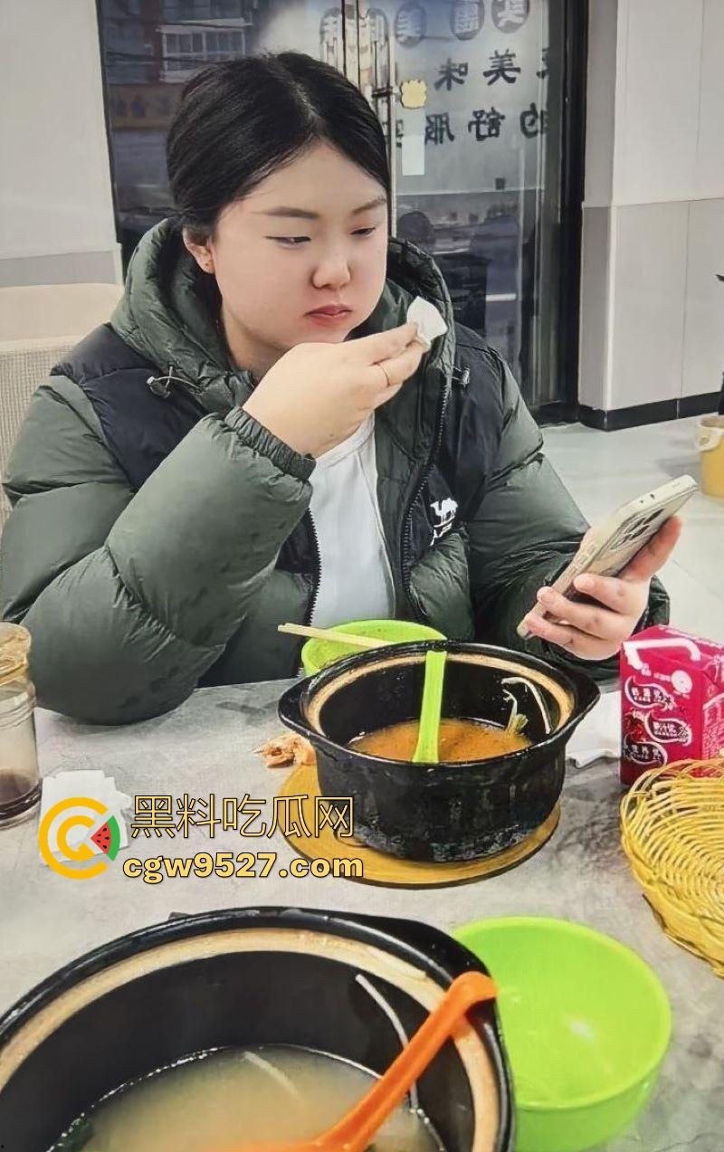 哈尔滨工业大学BBW母狗【林慧磬】性爱视频流出,巨乳肥臀曲线勾魂,露脸口交毒龙花式做爱,骚的离谱!