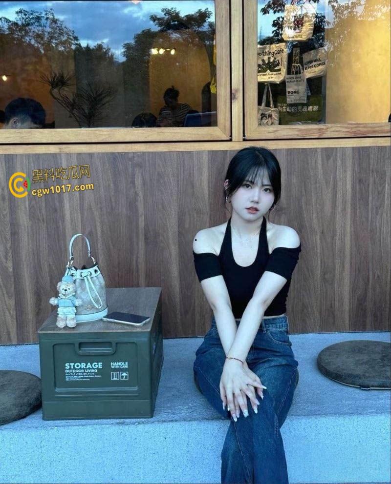 海南大学礼仪队队员【赵韩雨】被男友床上调教,翘臀被后入喷汁内射,私密视频泄露欲火狂欢!