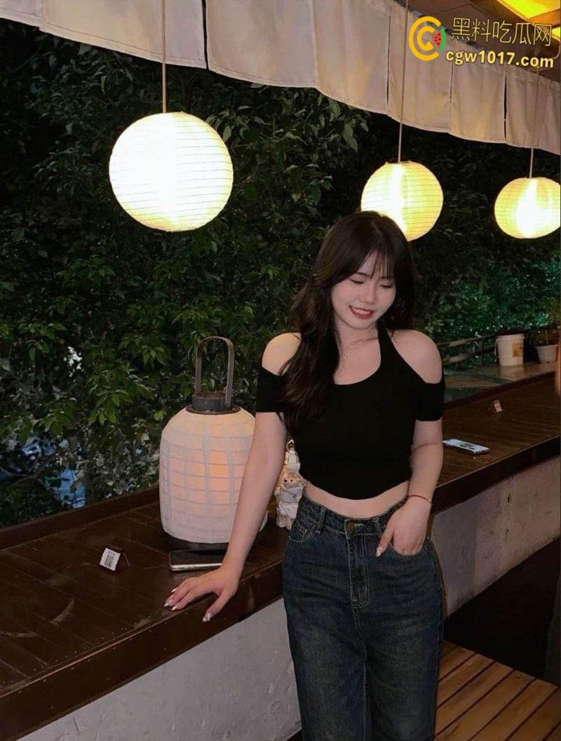 海南大学礼仪队队员【赵韩雨】被男友床上调教,翘臀被后入喷汁内射,私密视频泄露欲火狂欢!