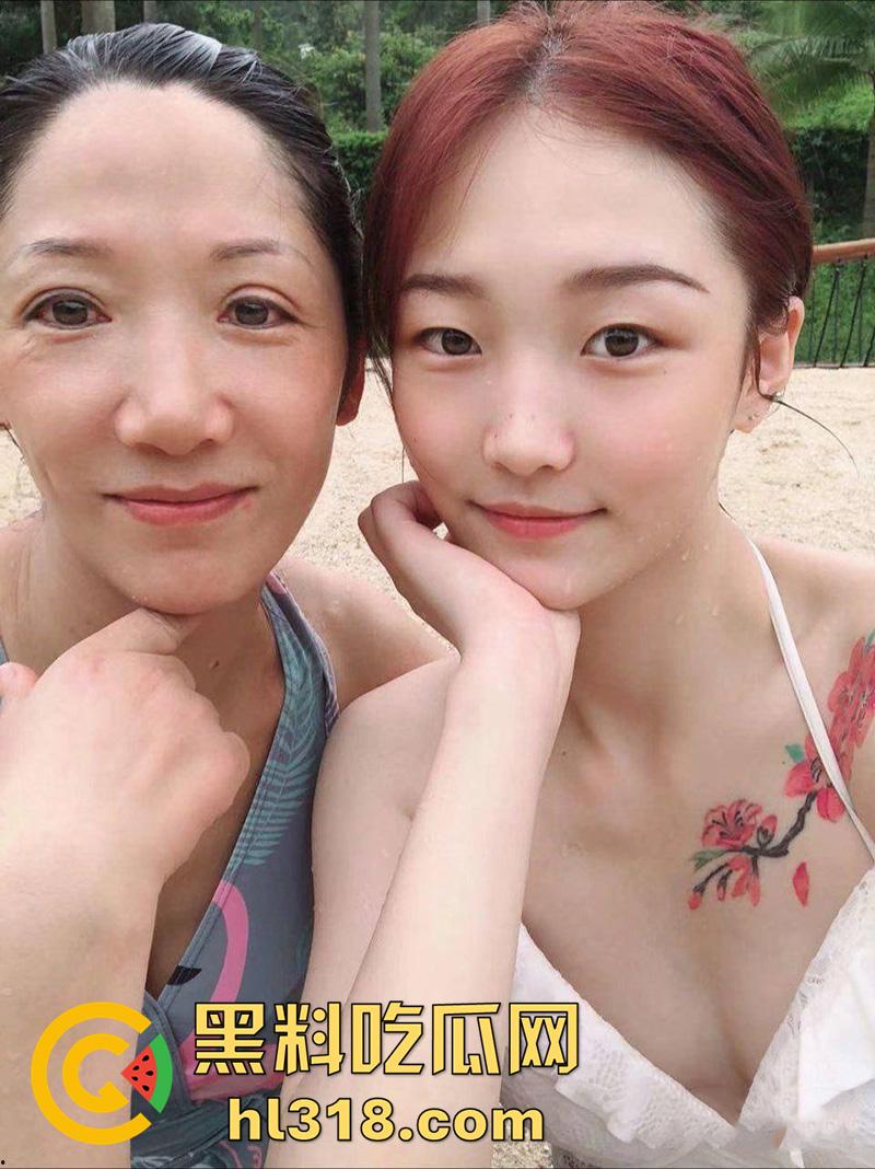 清纯颜值白富美【张欣玥】,表面富家千金背地里骚母狗一条,给主人深喉吃屌淫靡喘息,大量不雅视图流出!