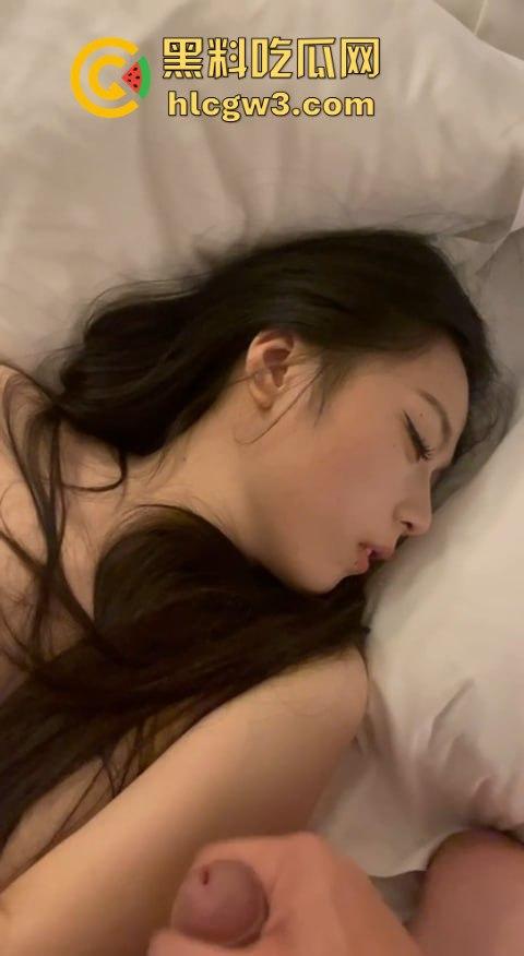 四川传媒反差女大学生 林梦瑶 做爱实录 叫声十分柔软娇羞模样十分惹人怜爱