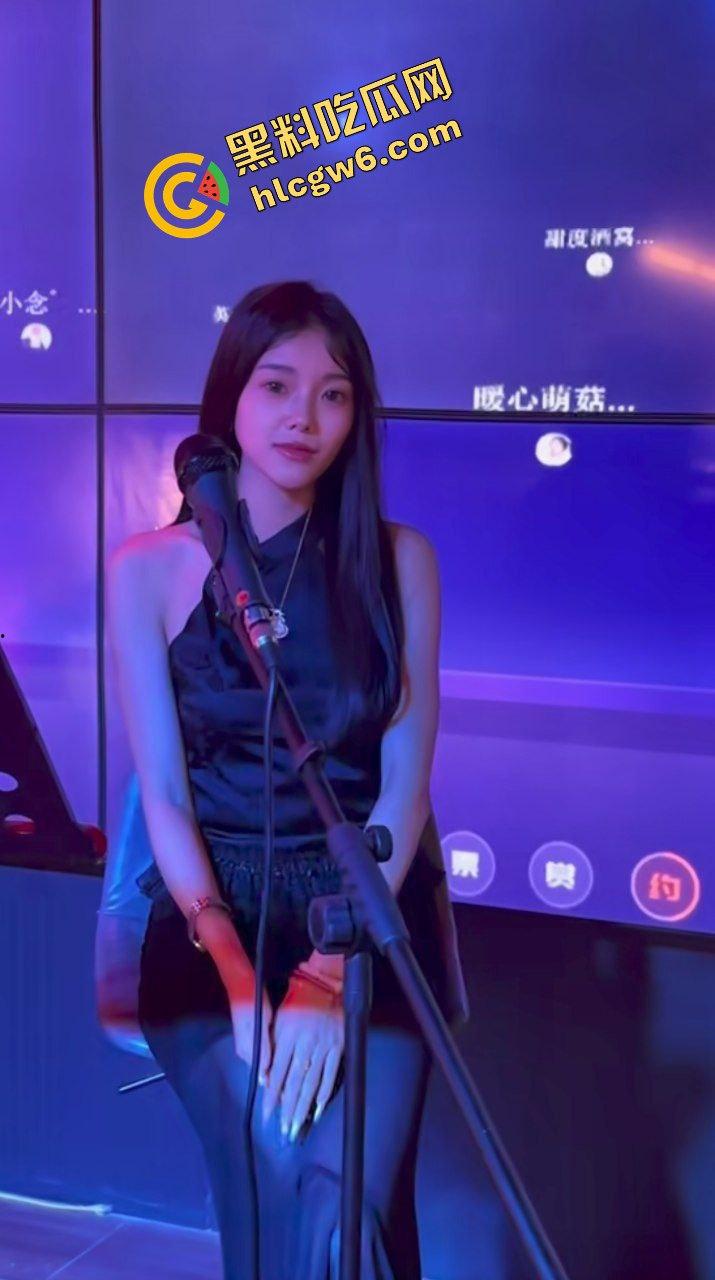 广西柳州南站00后反差婊骚鸡『张倩姿』勾引纹身单男 小巷穿黑丝干炮后怼射地!原创独家流出!