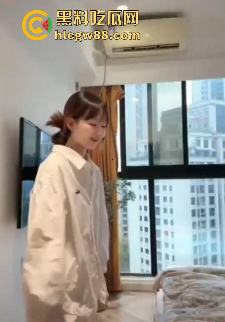 抖音高颜值网红【炒河粉】极品身材性感嫩妹 贫乳长腿可爱诱人 大尺度全裸私拍流出