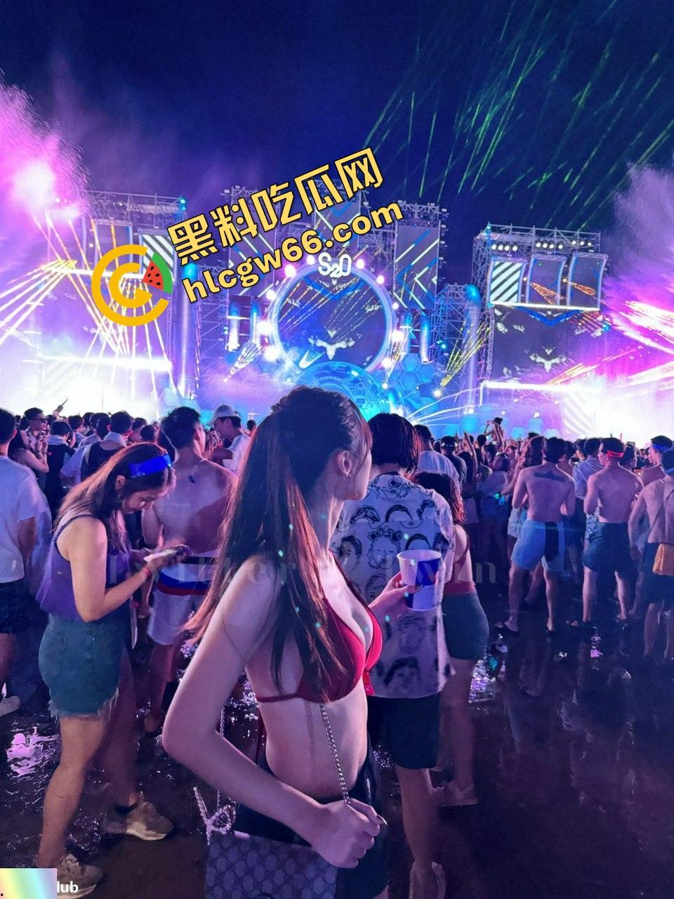 厦门模特『蒋莎莎』让渔业老板高端调教,逼被锁死姿势全开,肛钩一栓动一下都疼!