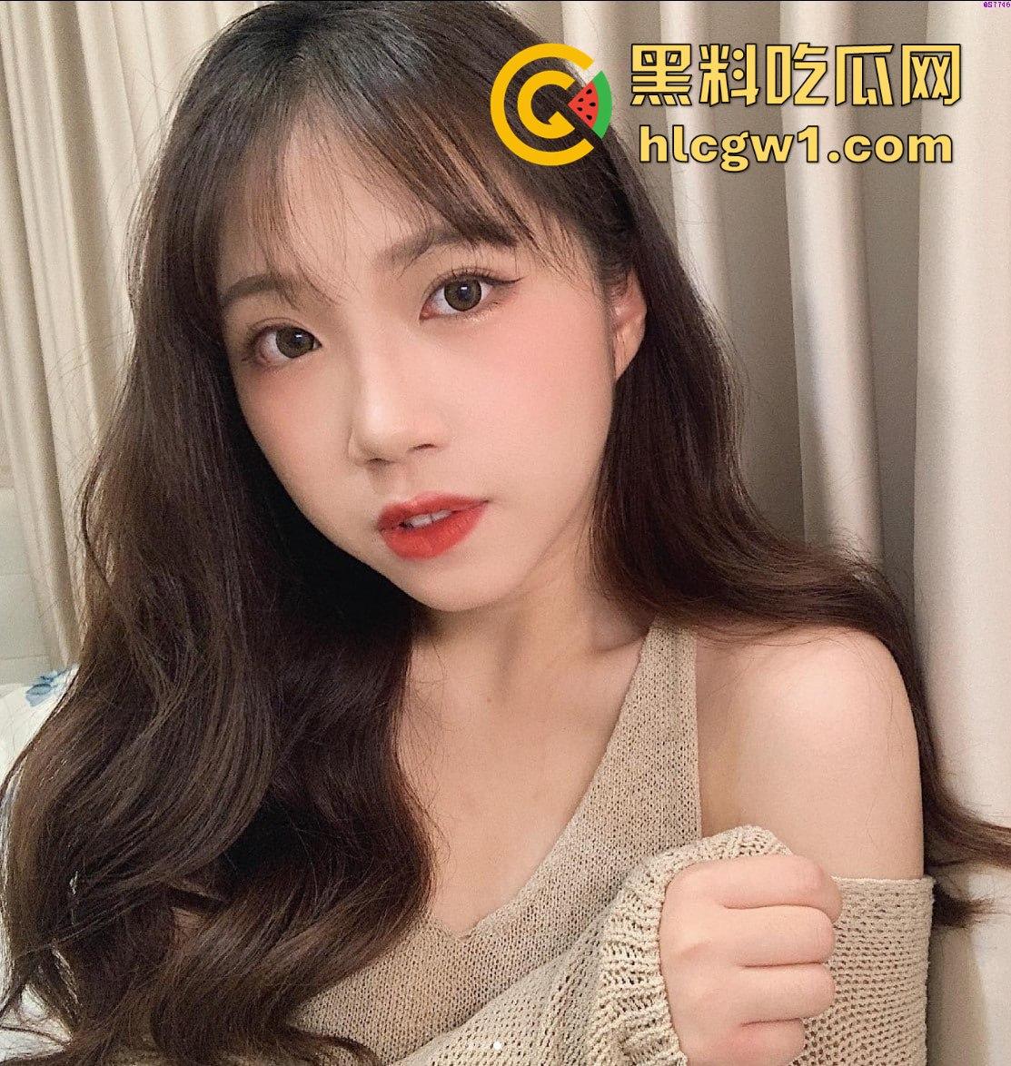 新疆财经大学『林诗曼』周末变身骚贱舔屌奴！逼痒难耐小穴痒得受不了，温泉酒店硬是得插个爽！