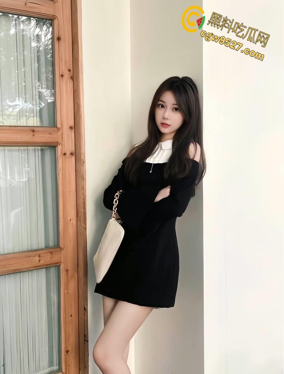 M属性的母狗姐姐正收拾屋子,强推捆绑蒙眼调教,弟弟坚硬肉棒对着肥美翘臀疯狂输出,操得姐姐潮喷不止!