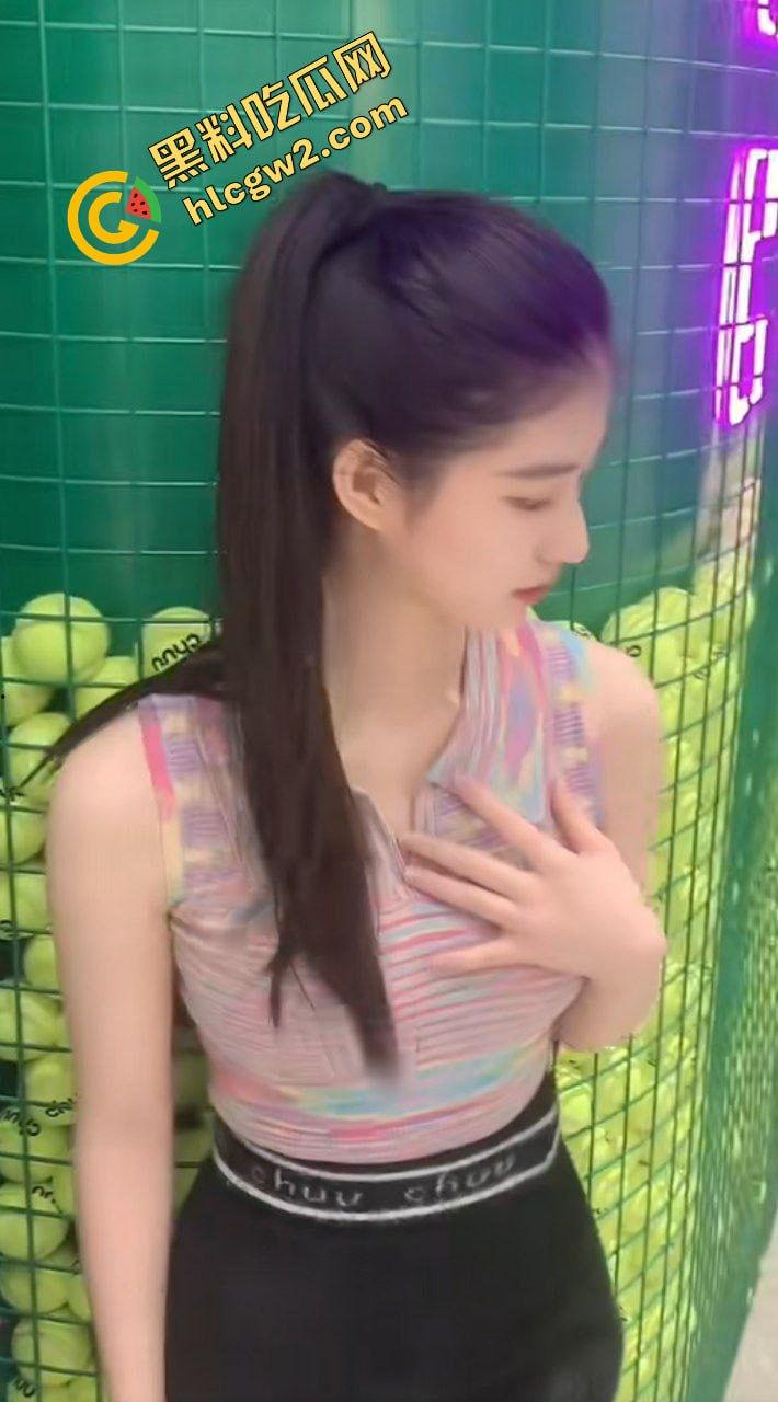 武汉音乐学院反差婊大四网红『煜佳是我』早期与校内富哥酒店激情骑乘!独家曝光流出!