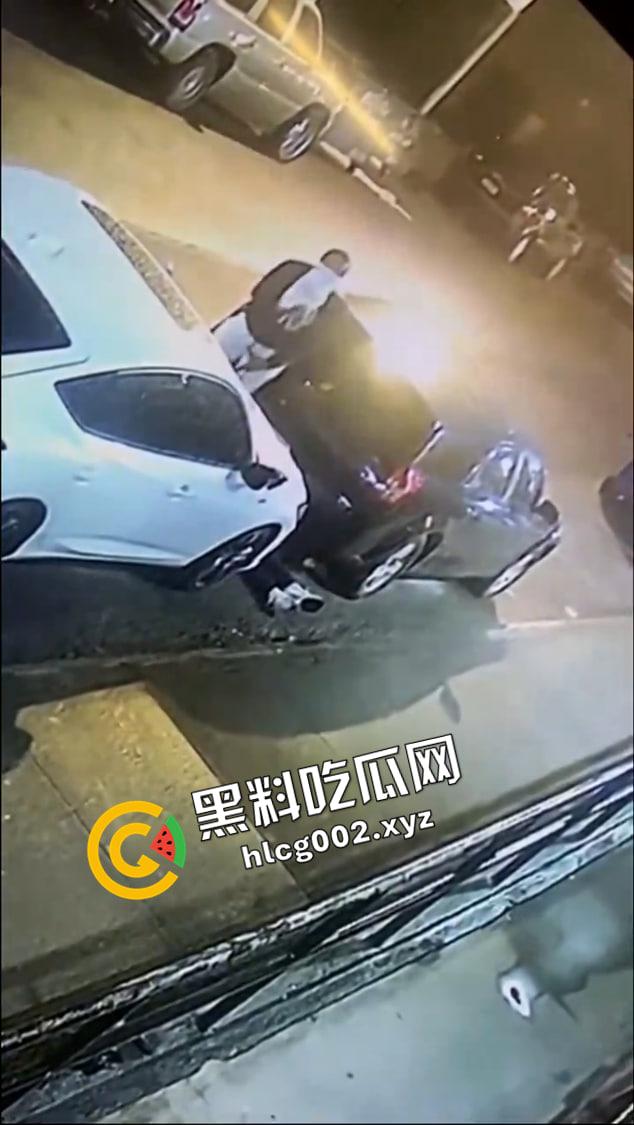 美国女子被勒脖强奸现场视频流出!自由美利坚 强奸每一天