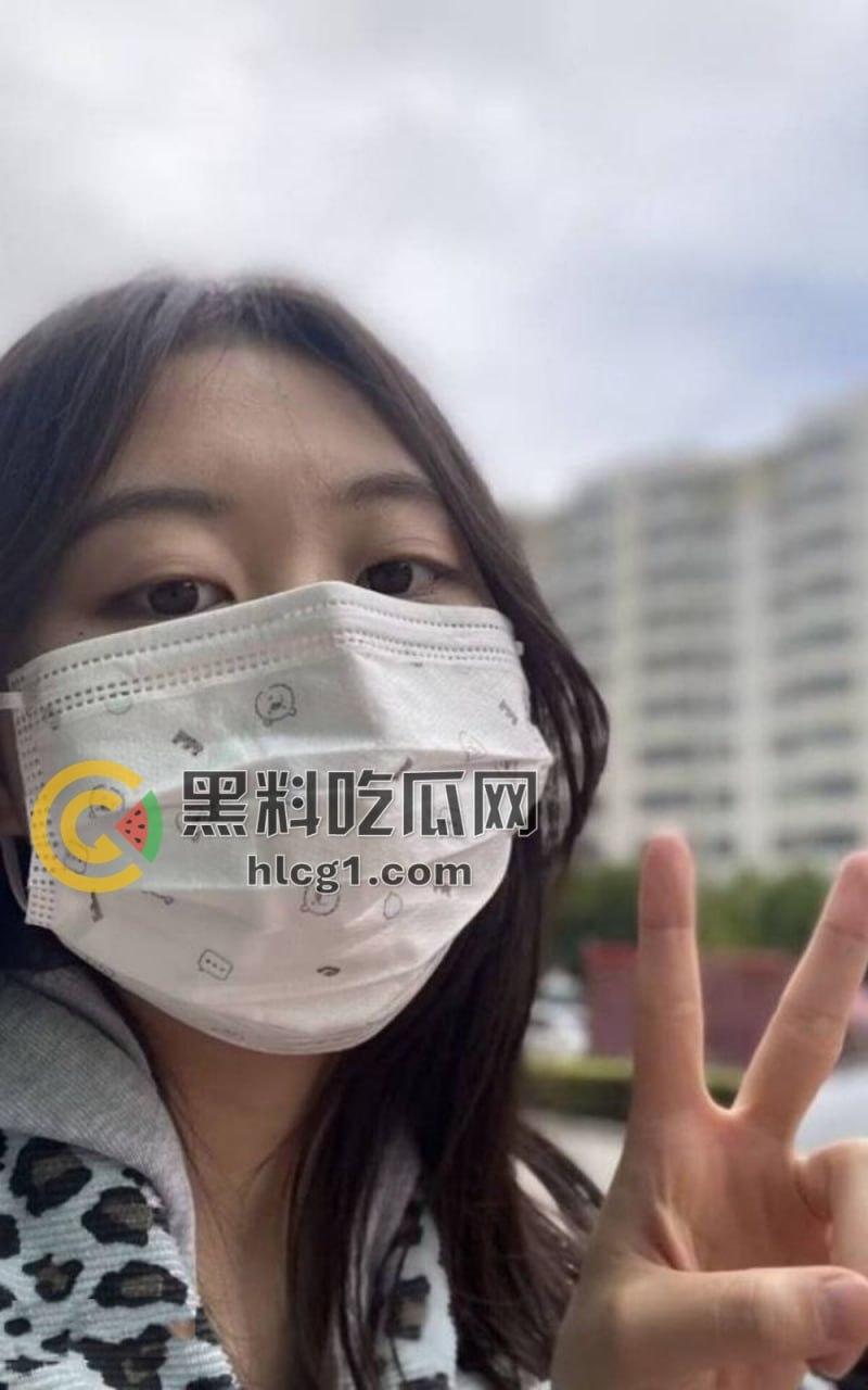 青海女子「李敏」激情裸聊视频外泄,一边看男友录的视频还一边给男友口!