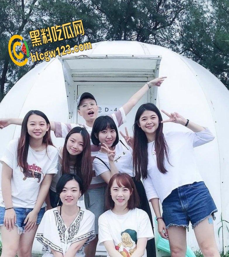 肤白貌美台妹淋浴脱衣到桑拿3P， 前后骑乘夹击， 干完腿都软了 !