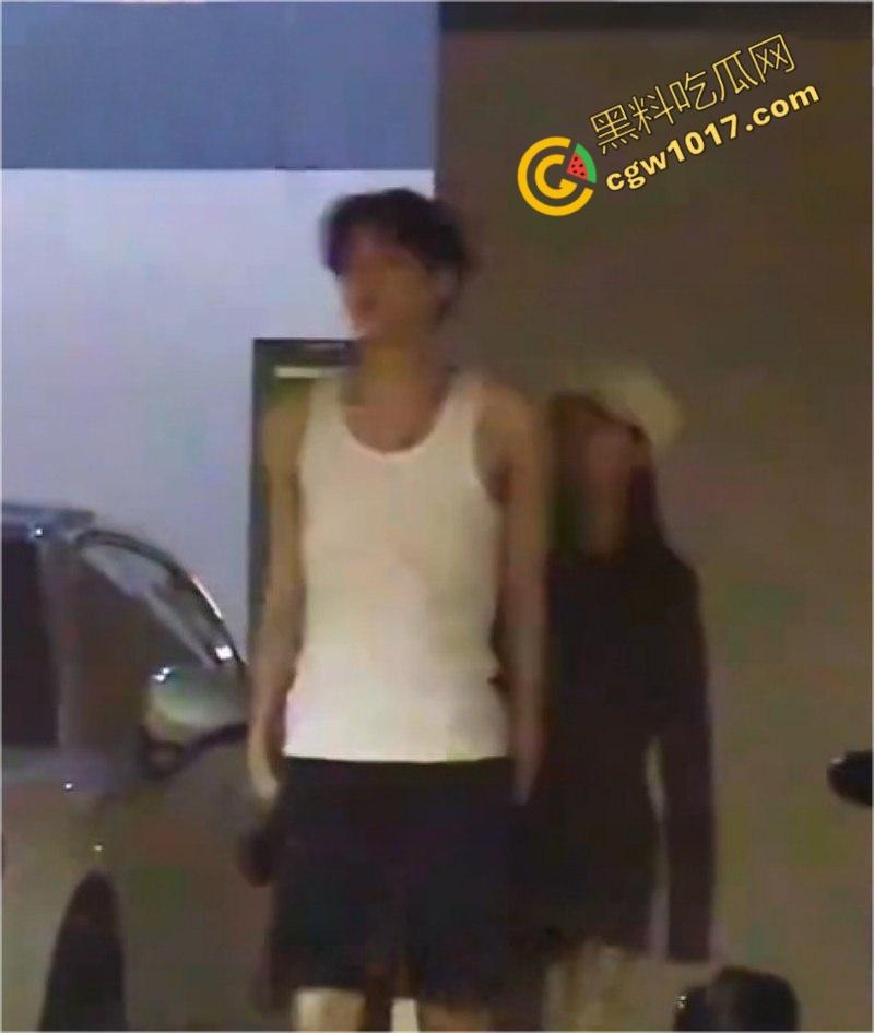 内娱明星【田栩宁】猛料曝光!女友若若竟是已婚少妇,两人婚房偷情视频流出,帅气男神也抵不住人妻诱惑!