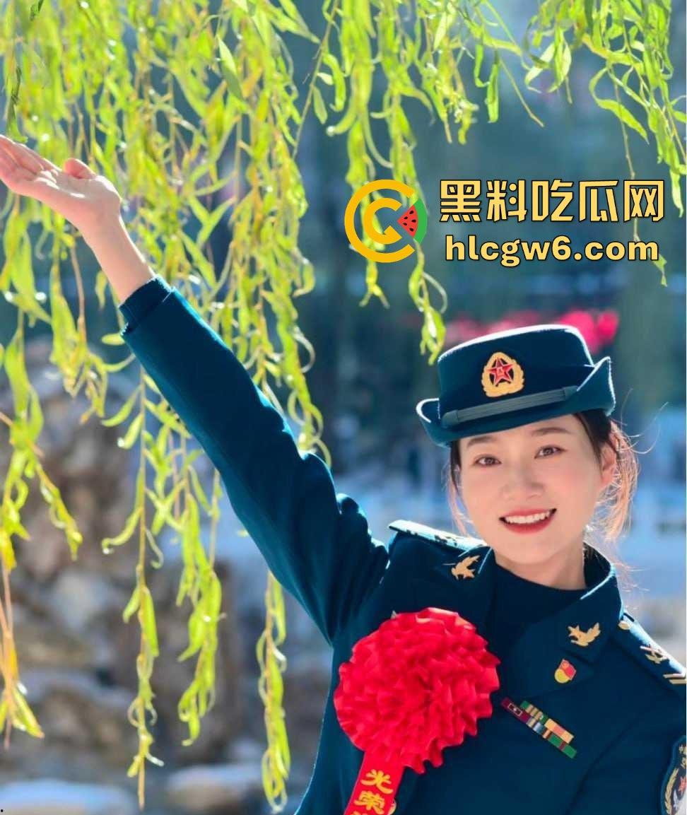 退役警花下海经商服务洋鬼子被按床打桩 又一个制服浪货被操成肉便器 警花传人不如『张津瑜』还想靠肉体上位?