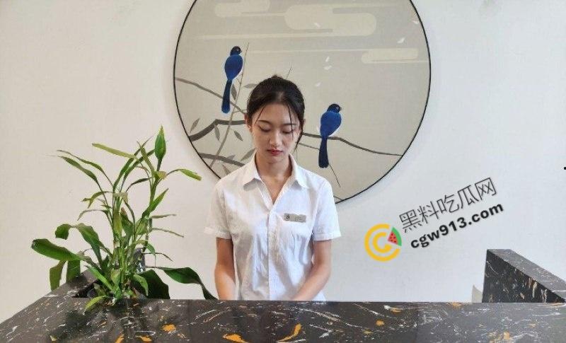 郑州大四校花【周晓晓】的肉欲沉沦：实习期间沦为领导的玩物，身穿情趣装，骚穴被爆操，沦为肉便器