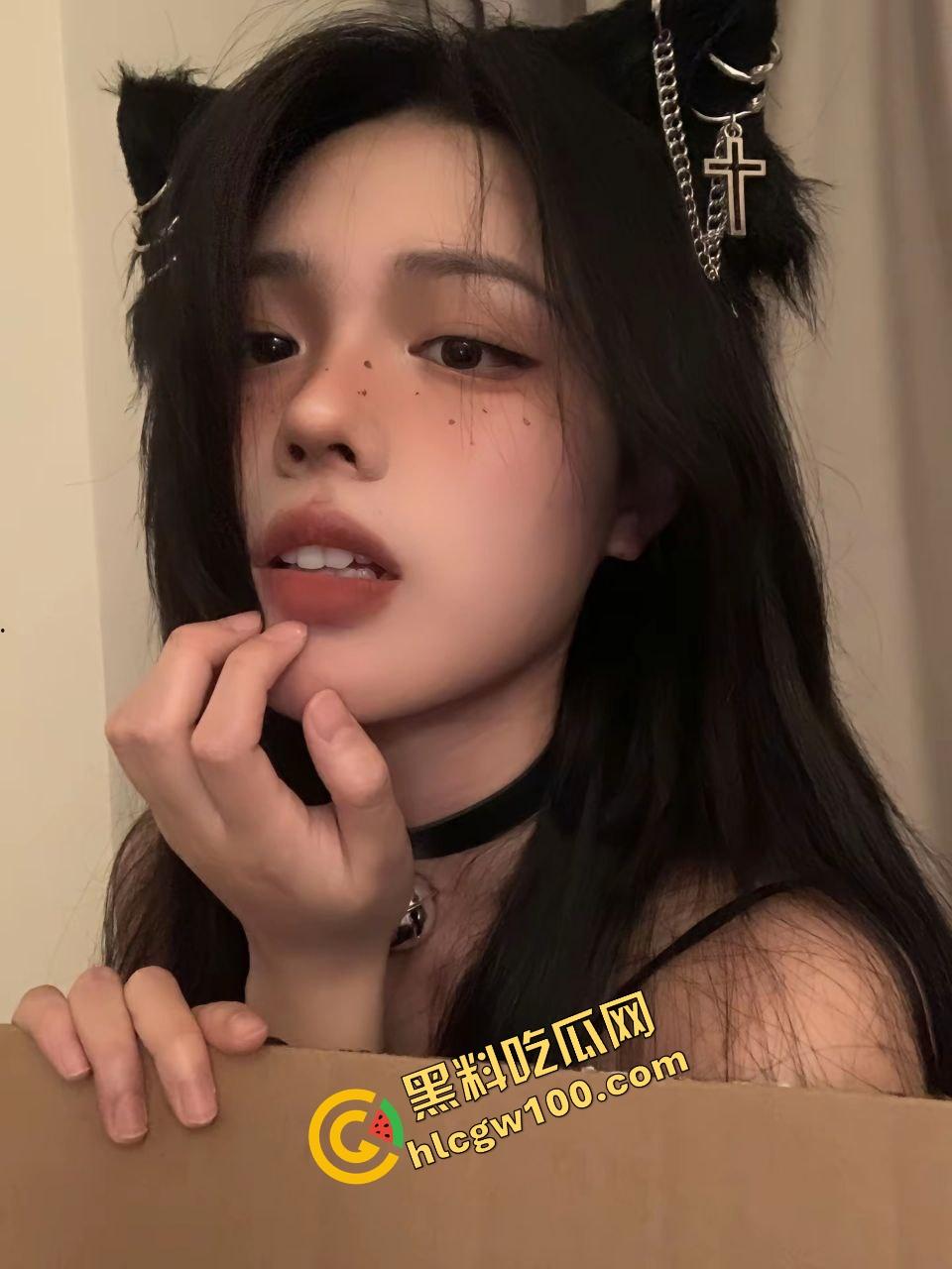 广东佛山反差少妇【林思婷】背着老公约会单男,淫荡上位骑乘操逼淫叫!独家曝光流出!