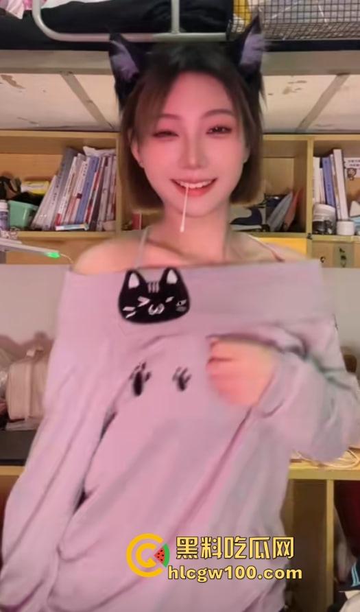 抖音『丫丫Bbar』人称年轻版程老师,直播天天盯射开撸太上头,车速快到起飞,今晚直播间集结冲爆她!