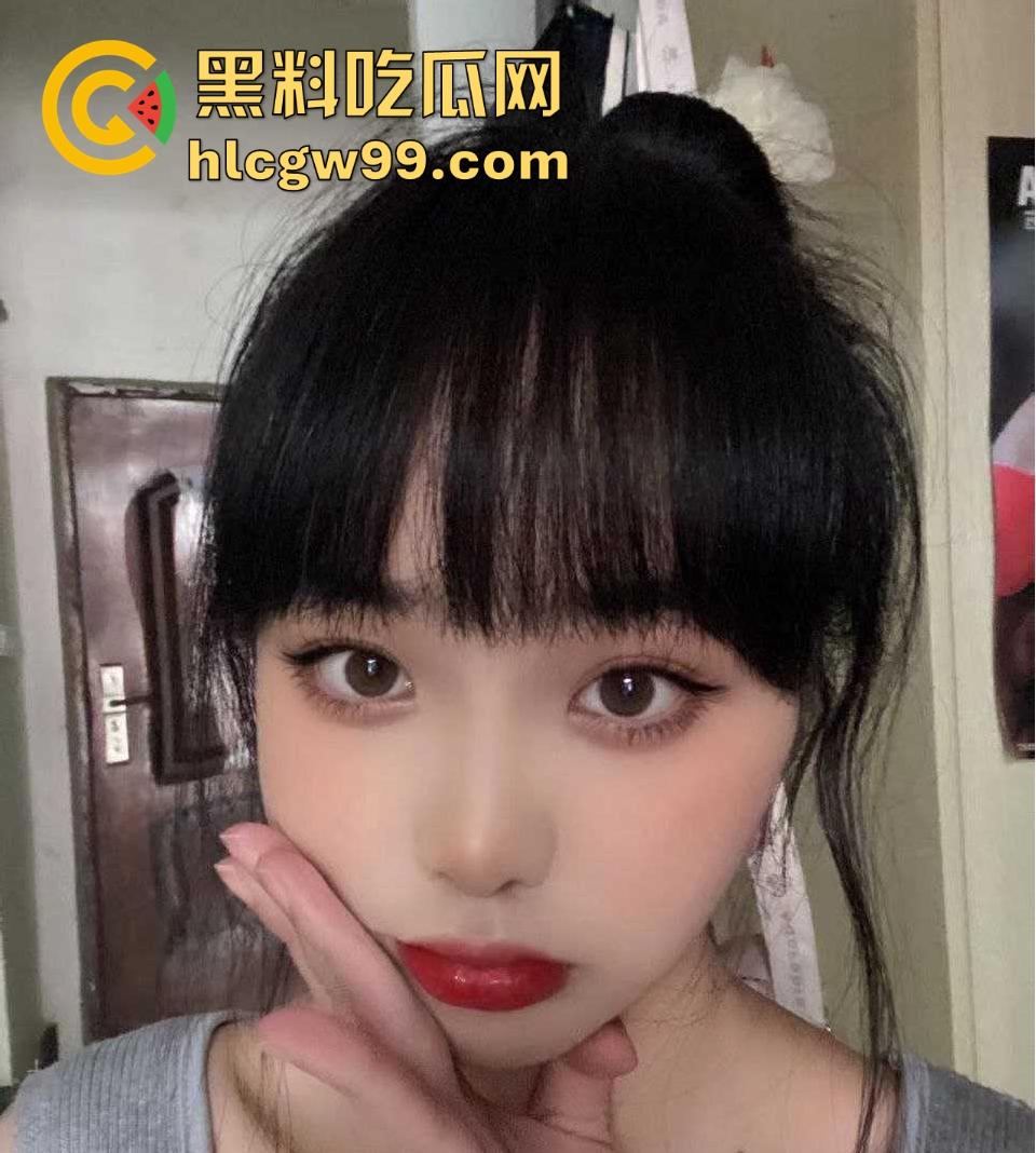 河南地矿职业学院【魏琪琪】全裸自慰揉奶黄播视频,粉嫩小穴水润紧致相当润!