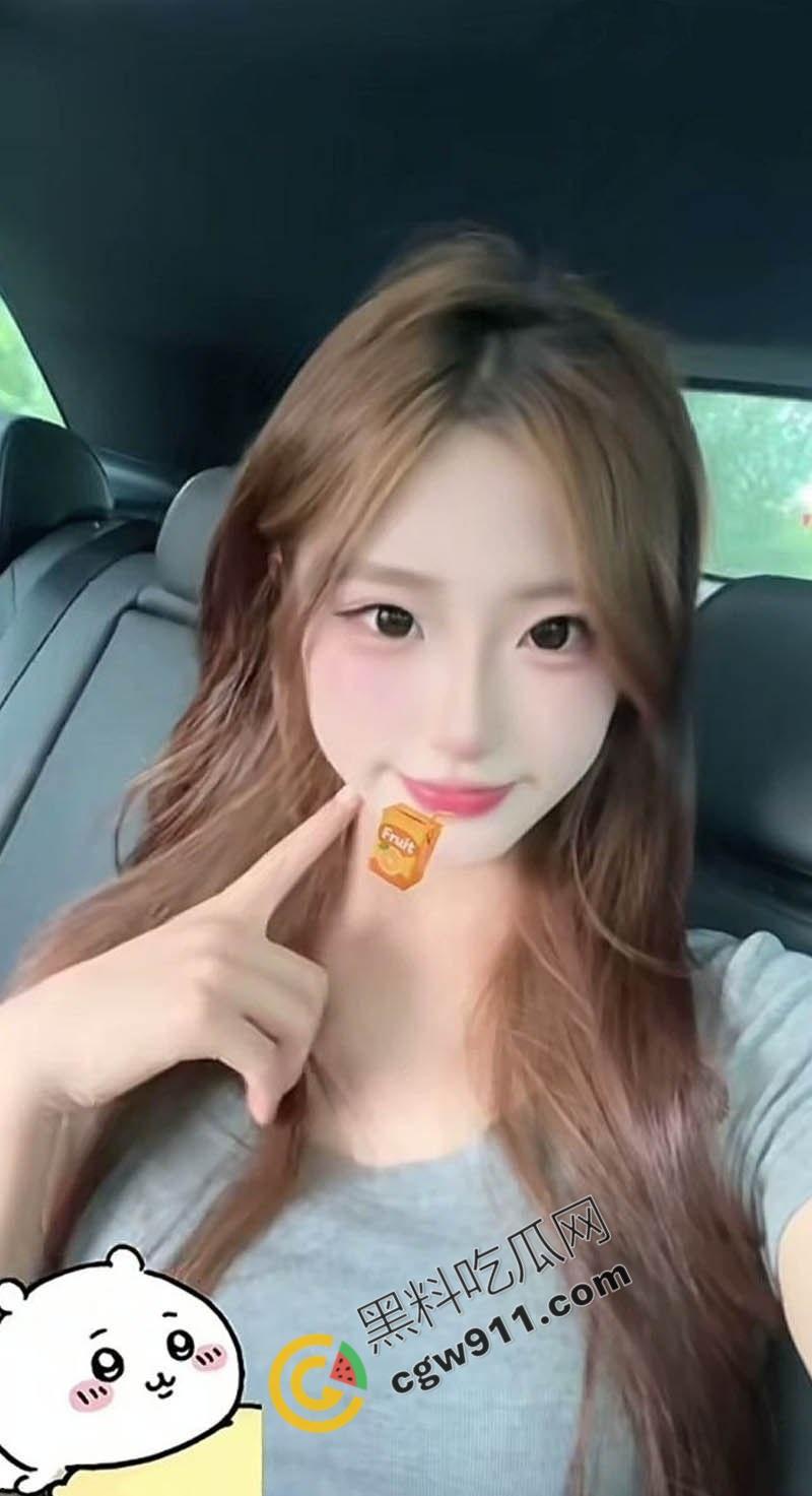 广西柳州大长腿美女【刘璐】成富二代胯下母狗！戴黑皮项圈深喉服侍，翘臀高撅撞击啪啪，狂野摆动高潮尖叫震天