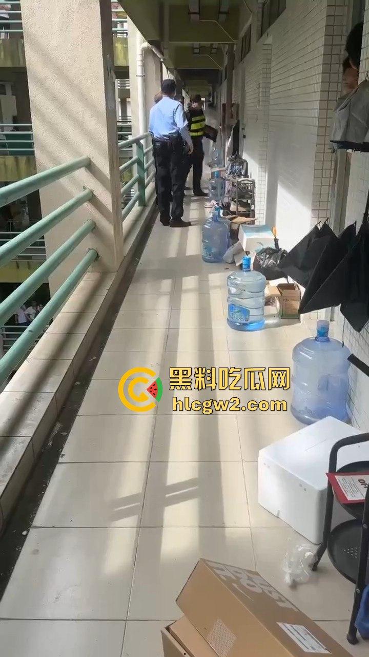 广东工业大学惊现捅人事件!凶手反锁宿舍内,保安公安疯狂踹门!
