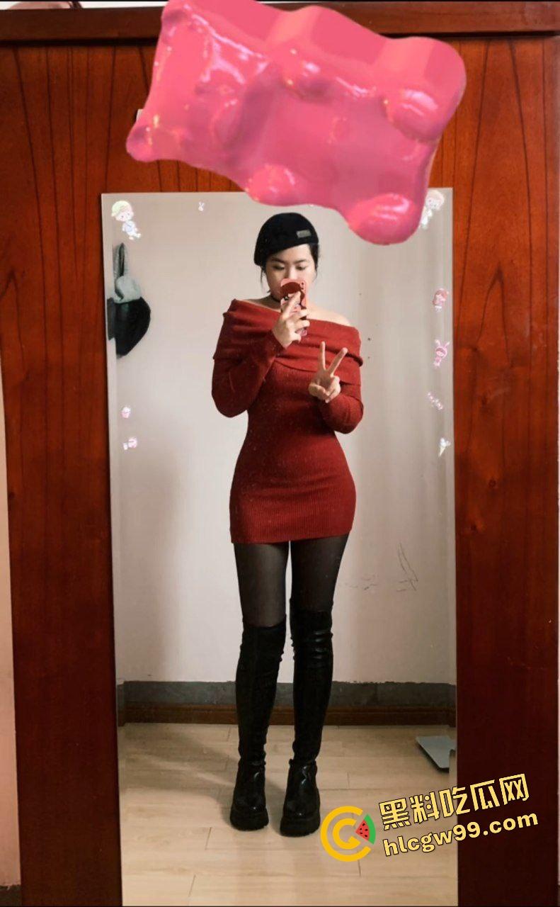 江苏徐州肉感大雷少妇【罗丽娟】大骚逼上演刺激摸奶，酒店全裸暴插淫穴骚叫不停！独家曝光流出！