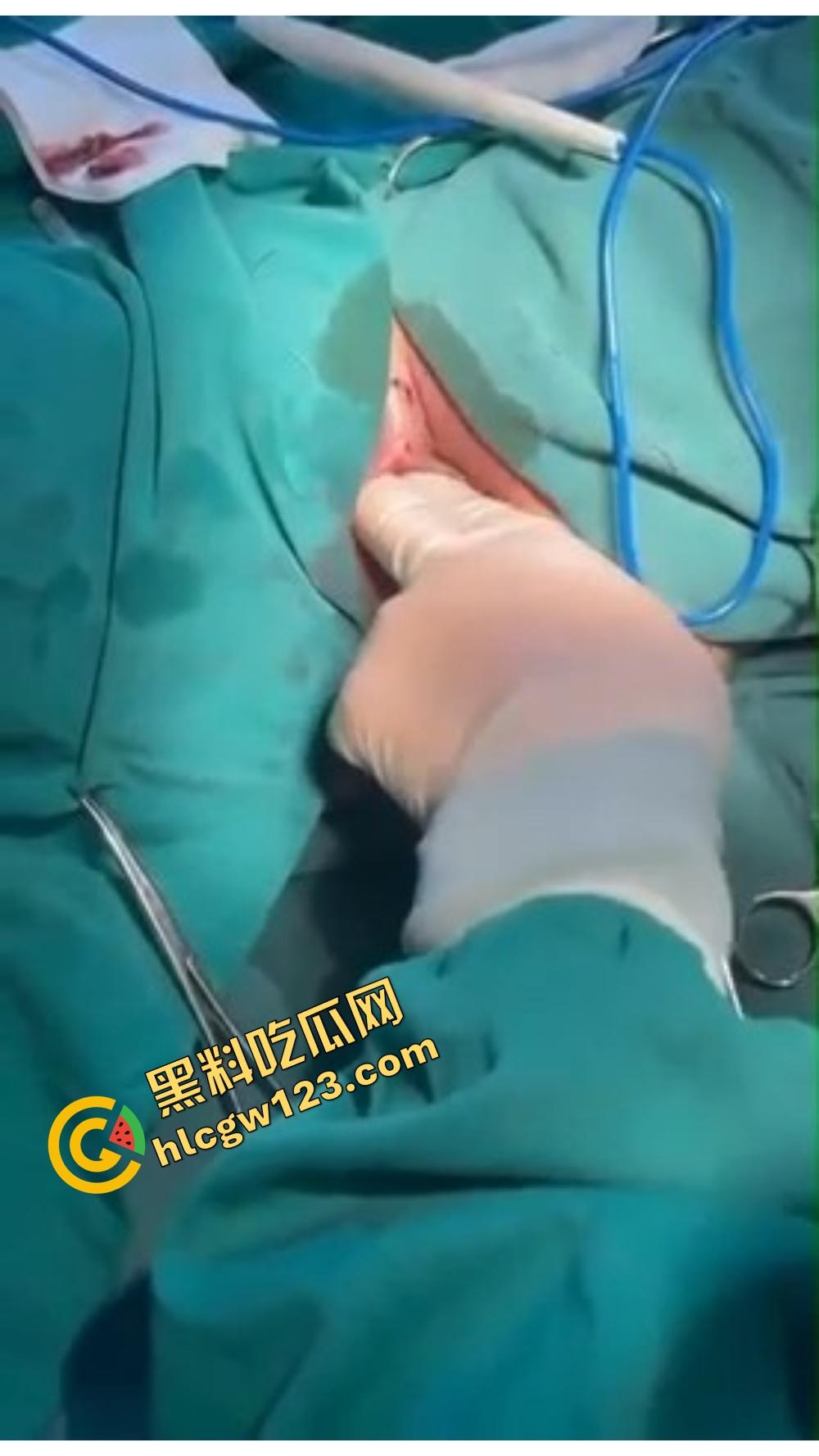 别再幻想什么天生紧致了,都是海克斯科技硬给收的,这年头的小穴,哪有天然紧的?没整过你都不配叫tight!