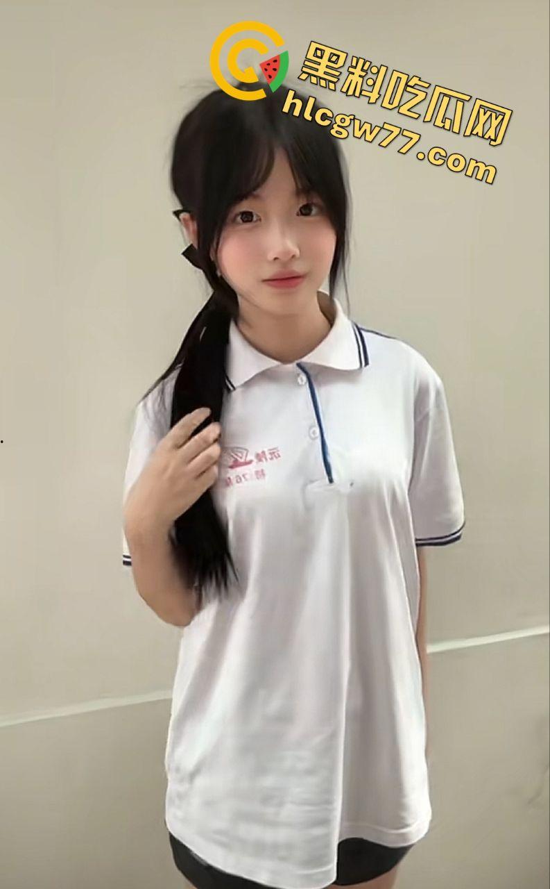 抖音高中生【会记得余生】被40岁猥琐老汉威胁强操!戒指套指变性奴老婆,自慰棒操B叫痛!