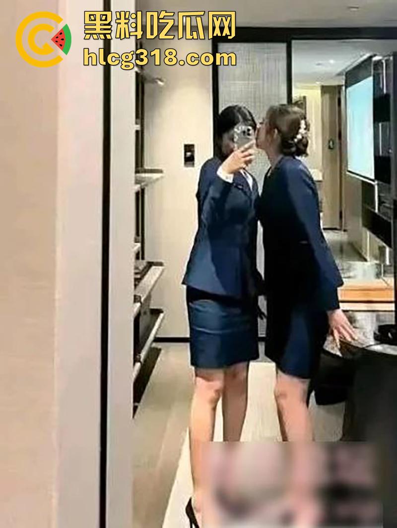 恒大地产母女双飞,湖南衡阳极品母女,为了业绩被金主爸爸双飞轮操,双嘴吃鸡爽到上天啊!