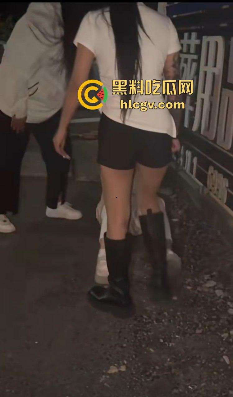 黑龙江宝清县两小太妹【姜兴荣】、【李佳琳】逼良为娼!不从就打人非法拘禁,全网征集她们劣迹