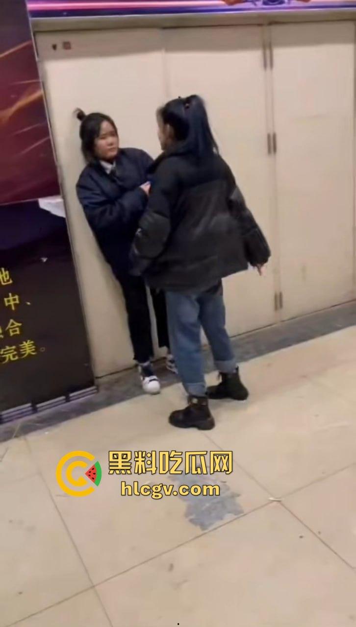 黑龙江宝清县两小太妹【姜兴荣】、【李佳琳】逼良为娼!不从就打人非法拘禁,全网征集她们劣迹