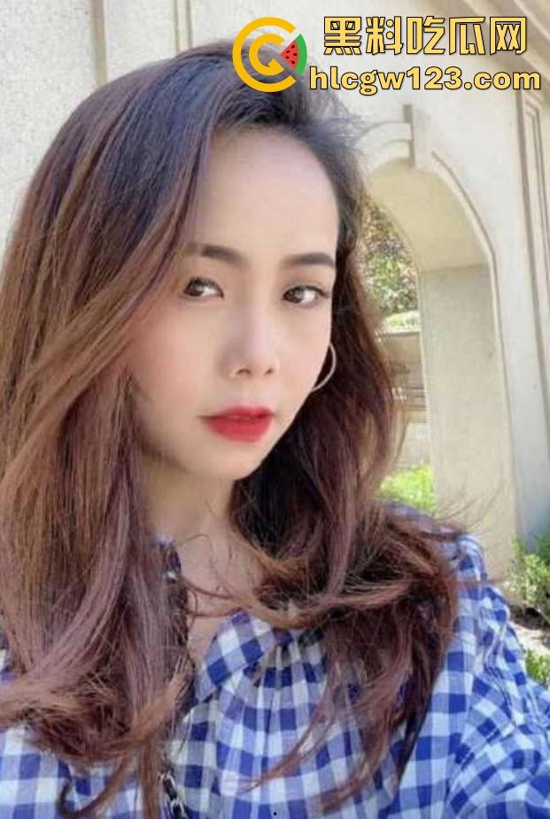 海角乱伦!趁老爸出差和36岁轻熟后妈 开启禁忌伦理性爱 体验少妇蜜臀极致享受!