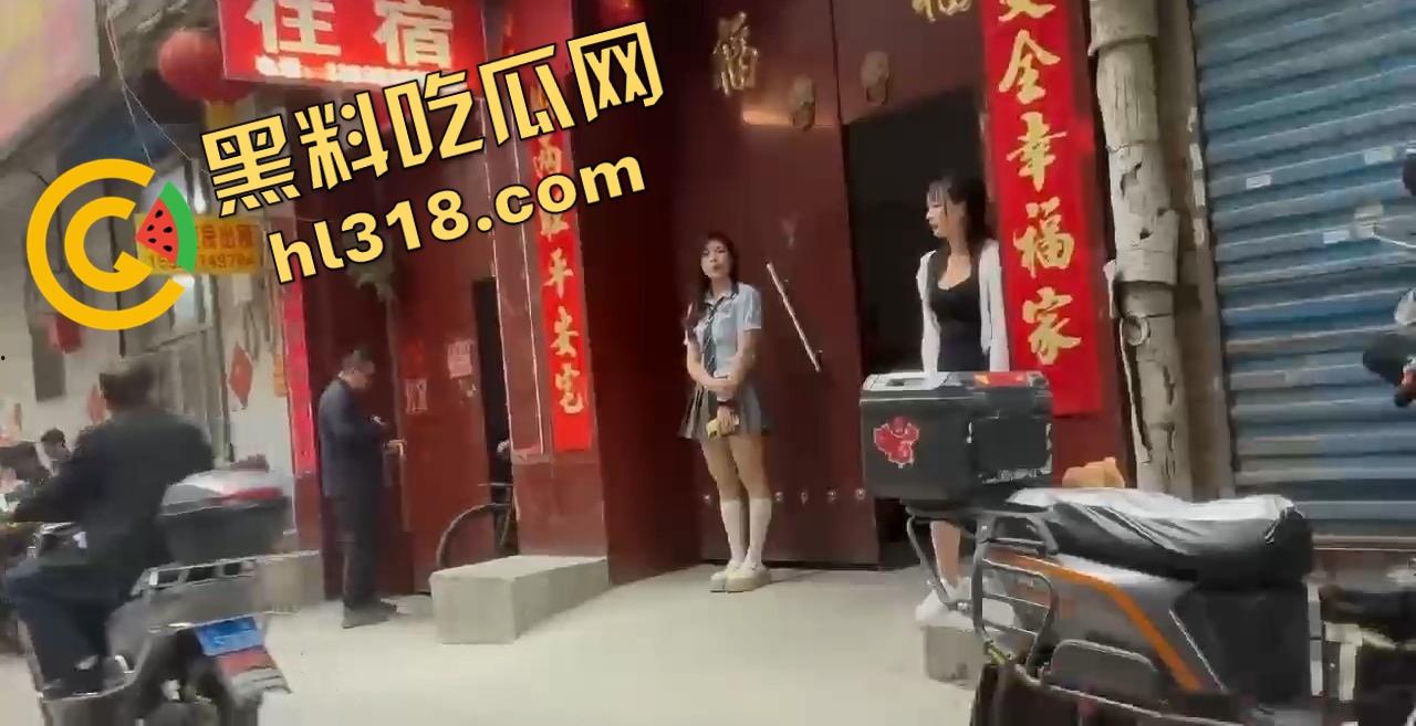 东莞站街妹再度辉煌,如今依旧好玩,虽然没有当年的一条龙,但150的亲民价全国罕见,谁不想逛一逛?