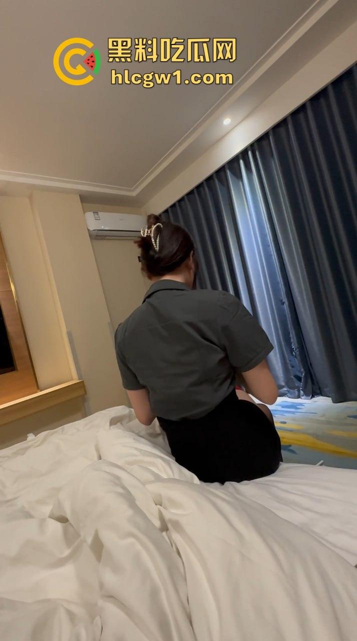 广州约炮大神征服巨乳少妇『蔡钰彤』!海底捞约会后无套操到爆,黑丝加持一夜五次,这不比找鸡更划算!