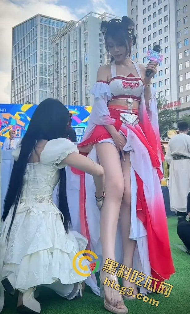 B站UP主羊小雪 B站擦边名媛UP主羊小雪船长微信福利流出