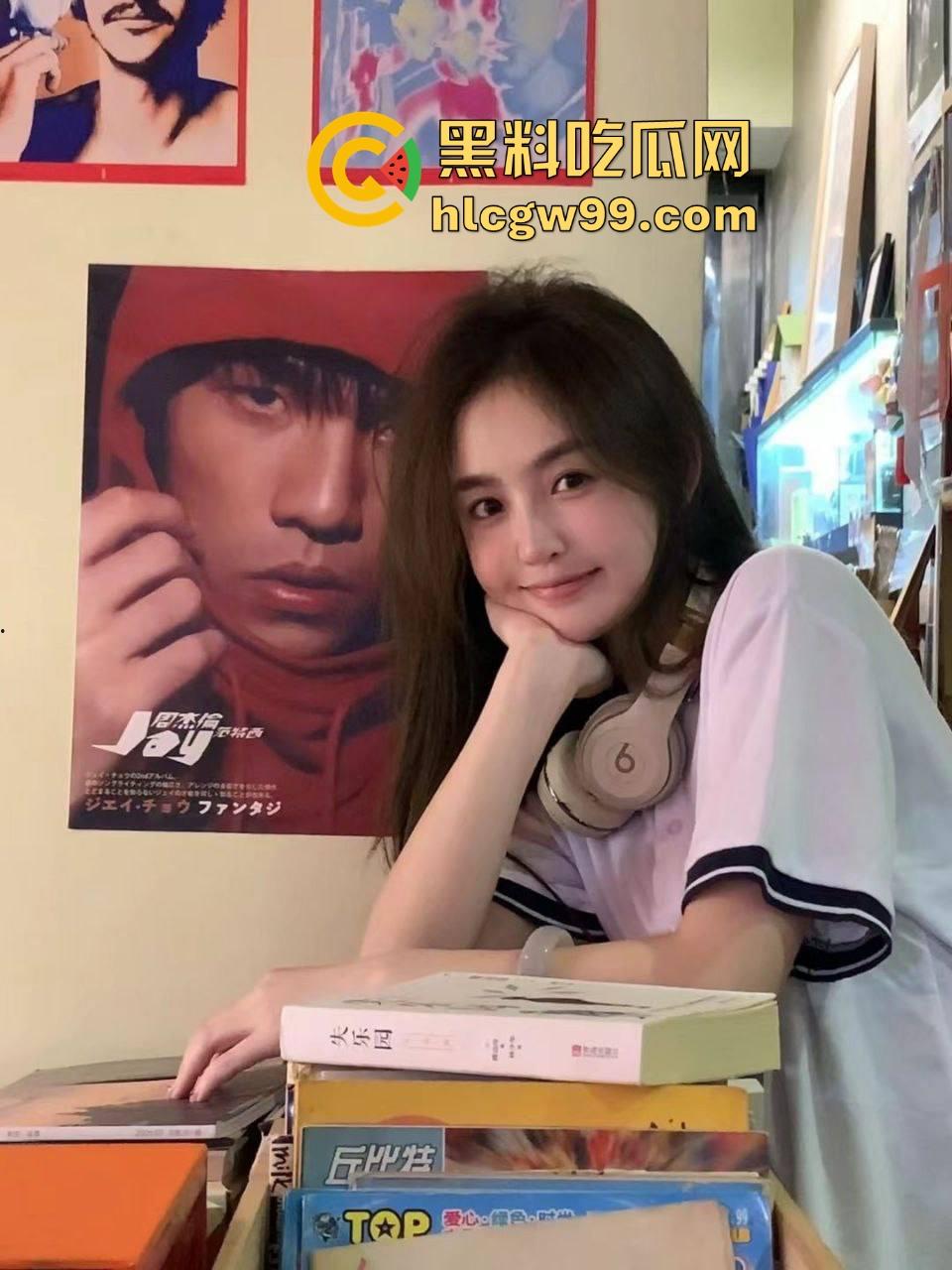 杭州美院【孙娜娜】白天射箭美少女晚上土豪专属母狗,户外露出极品美乳,回酒店换上黑丝制服撅屁股被干!