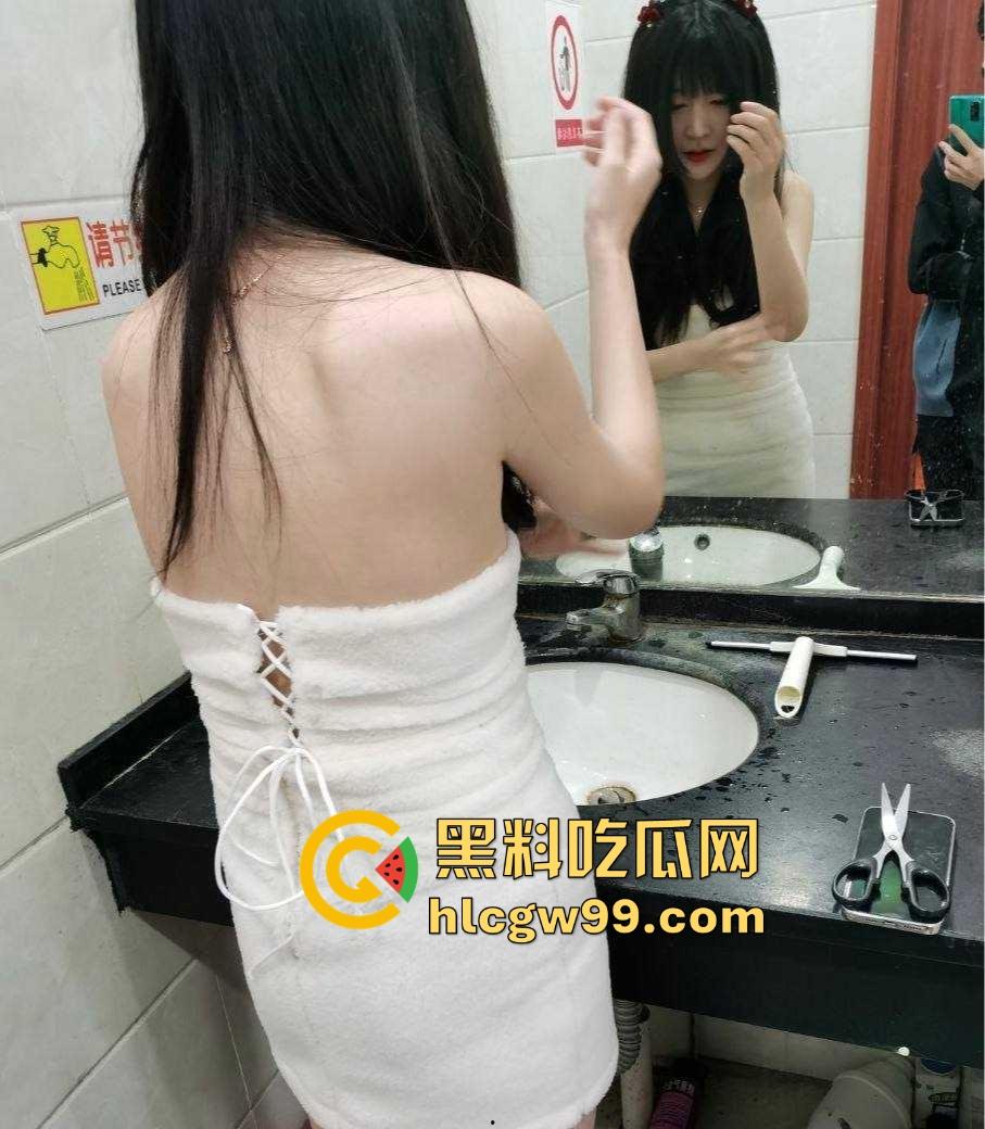 杭州美院【孙娜娜】白天射箭美少女晚上土豪专属母狗,户外露出极品美乳,回酒店换上黑丝制服撅屁股被干!