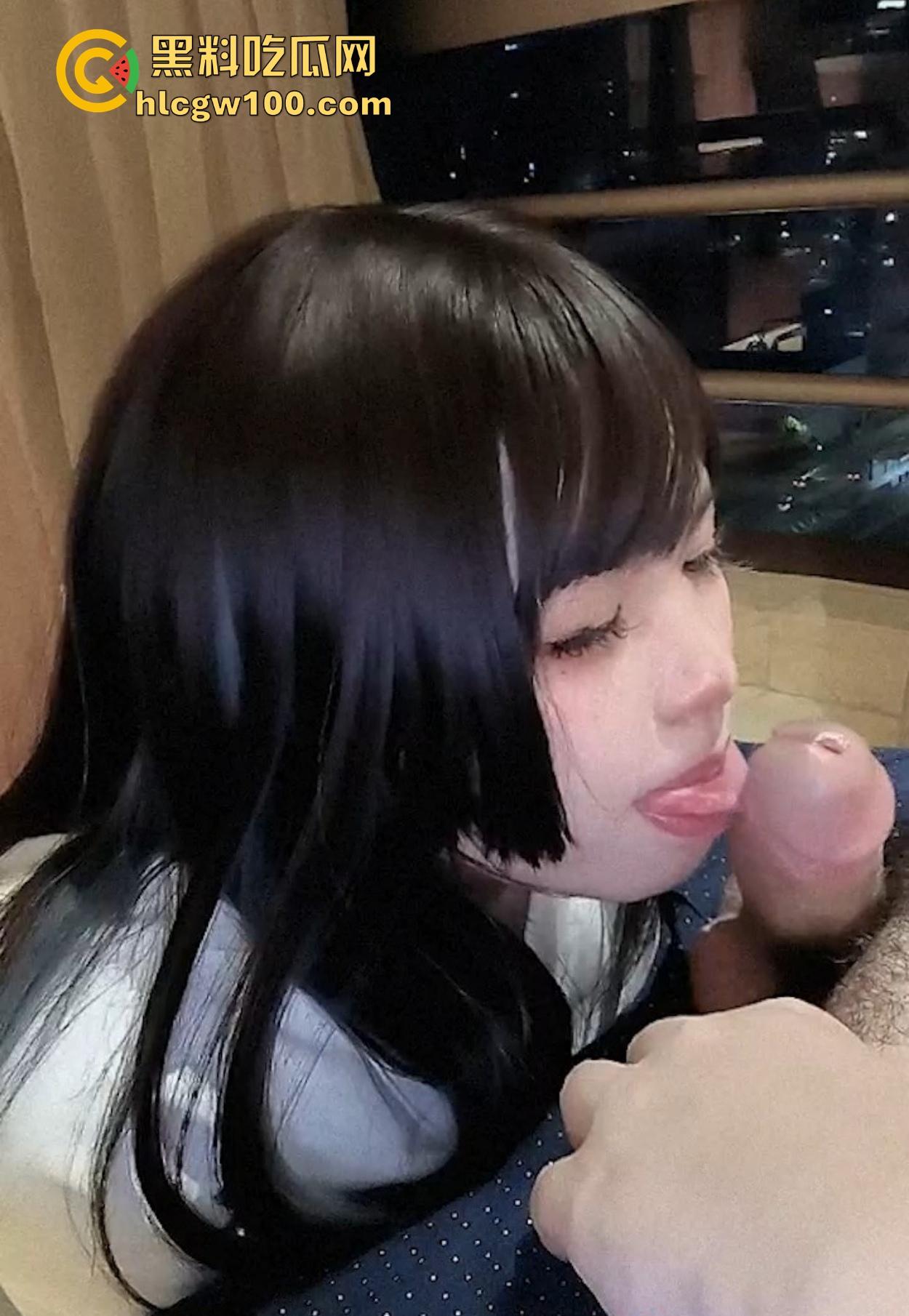 抖音20万粉cos小网红『暗黑水晶铁蛋酱』线下约炮粉丝玩制服吃鸡,各种丝袜轮番上,骚路数堪称行业指南!