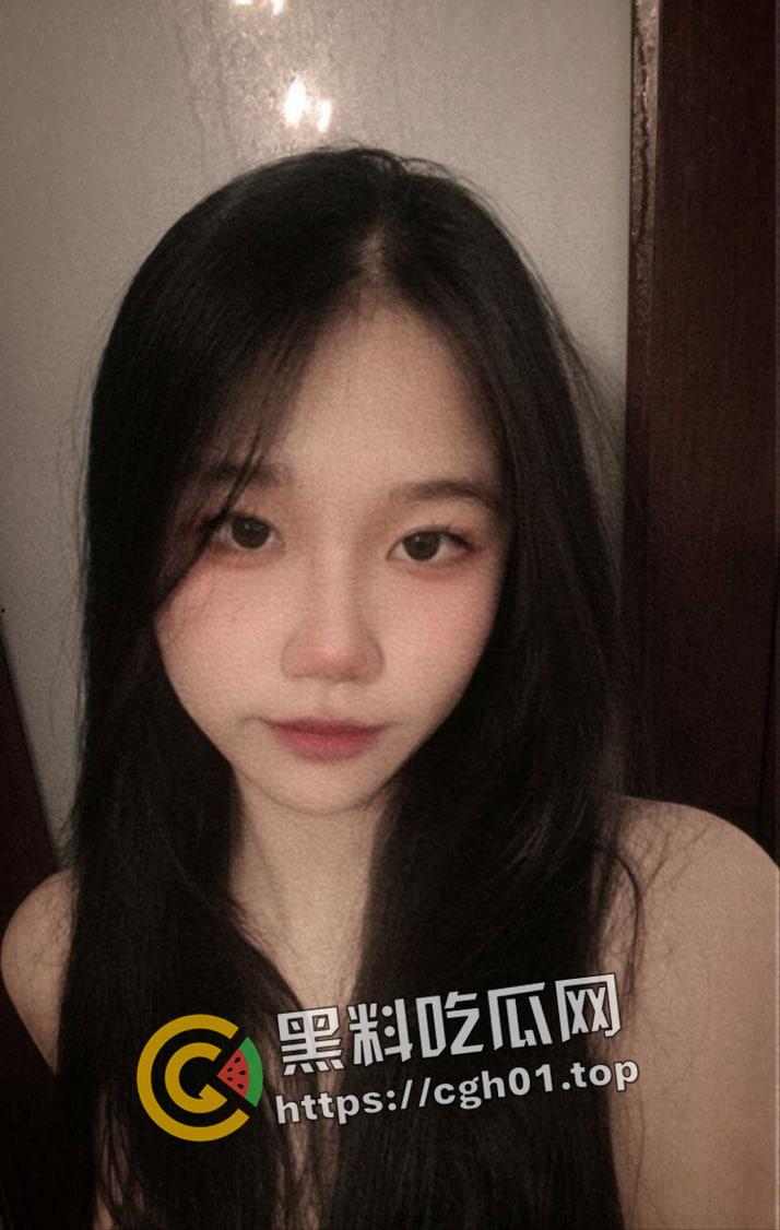 集美大学女大学生重磅流出!冰山御姐的反差另一面 男友视角的粉嫩母狗