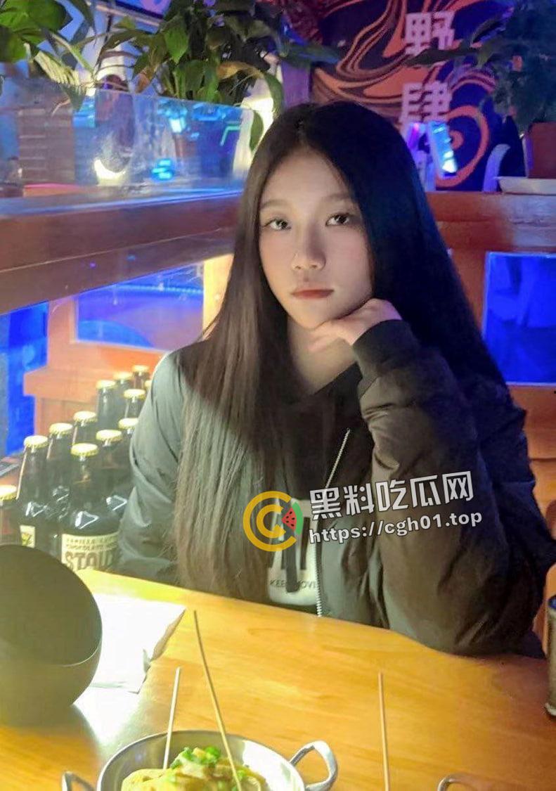 集美大学女大学生重磅流出!冰山御姐的反差另一面 男友视角的粉嫩母狗