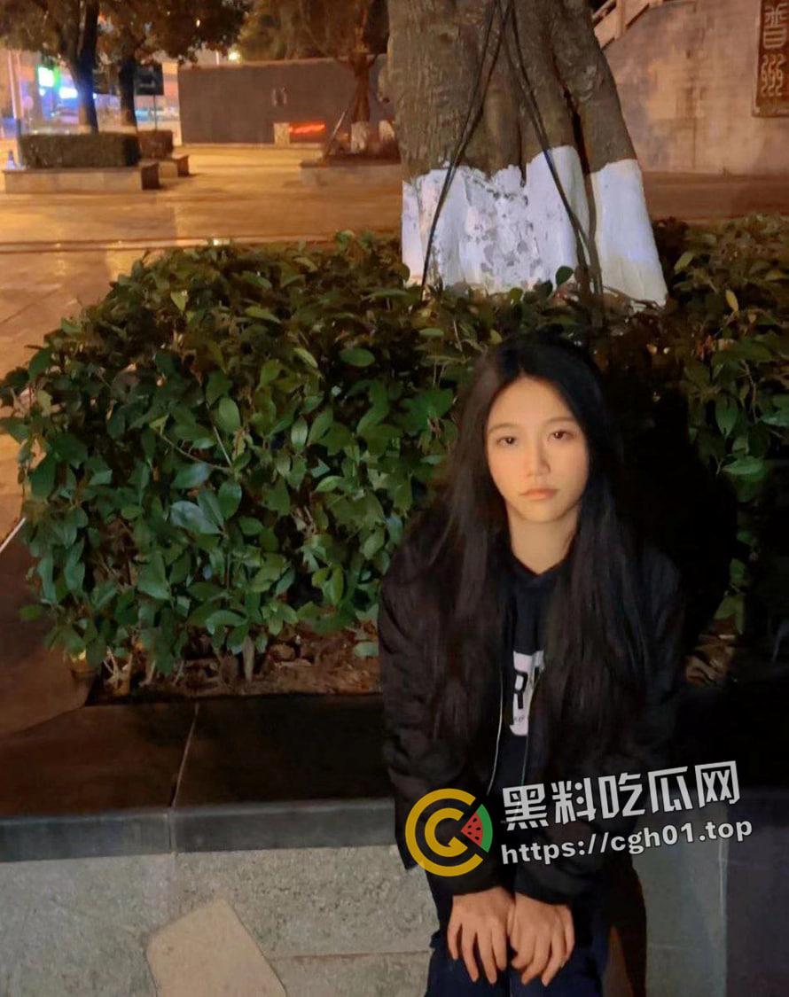 集美大学女大学生重磅流出!冰山御姐的反差另一面 男友视角的粉嫩母狗