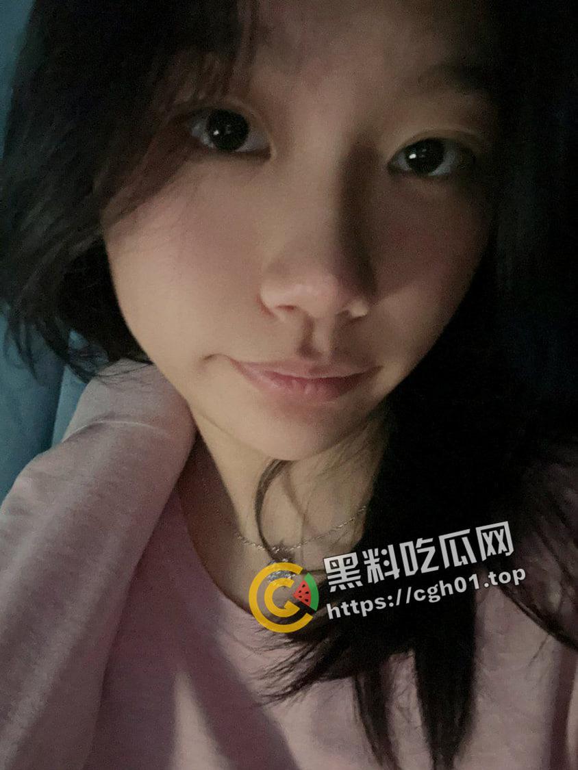集美大学女大学生重磅流出!冰山御姐的反差另一面 男友视角的粉嫩母狗