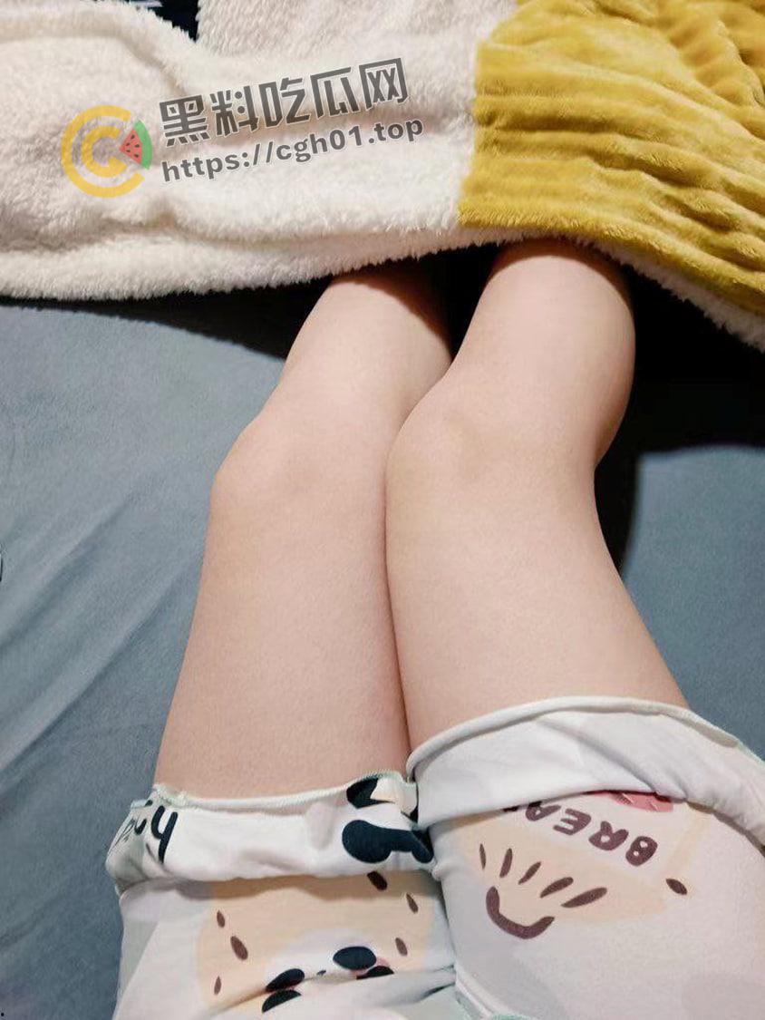 集美大学女大学生重磅流出!冰山御姐的反差另一面 男友视角的粉嫩母狗