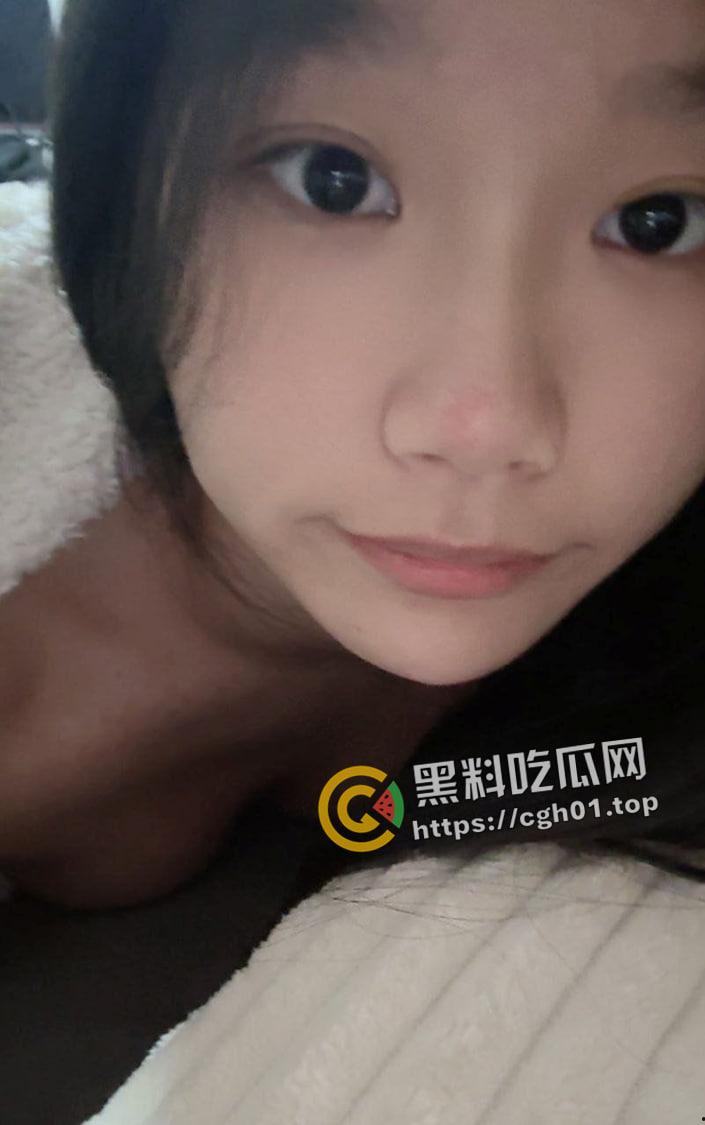 集美大学女大学生重磅流出!冰山御姐的反差另一面 男友视角的粉嫩母狗