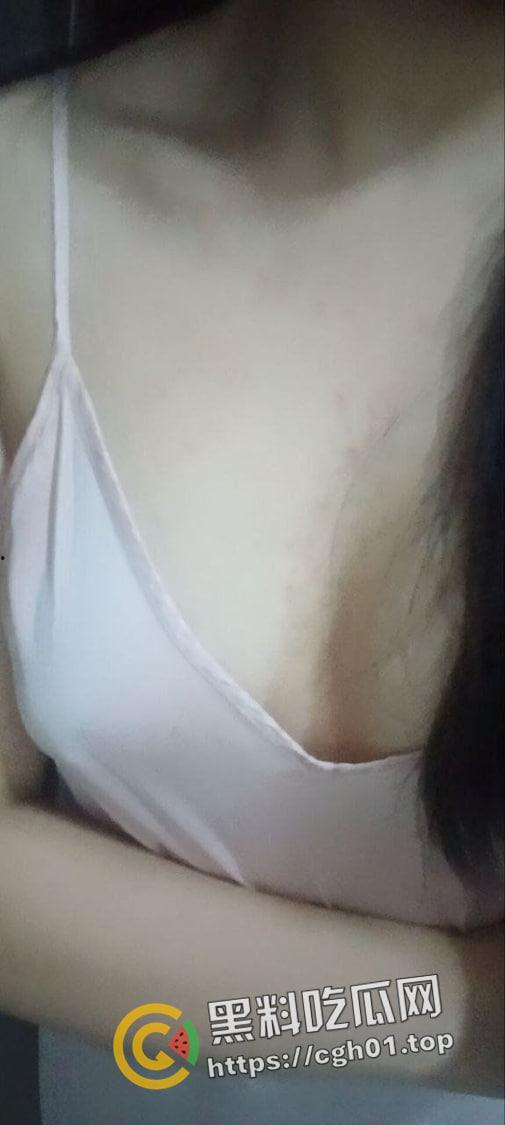 集美大学女大学生重磅流出!冰山御姐的反差另一面 男友视角的粉嫩母狗